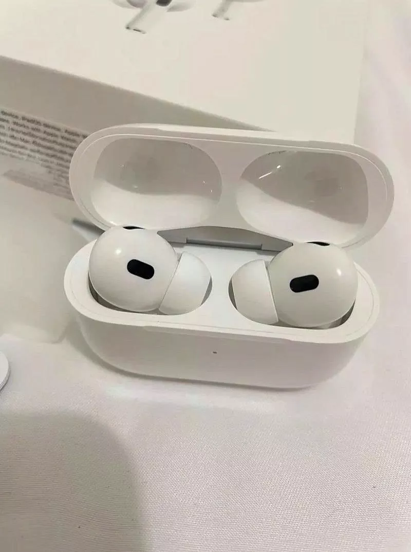 Tai Nghe Bluetooth Pro 2 Bản Cao Cấp Chống Ồn Bass Căng Pin 8H Định Vị Đổi Tên Bảo Hành 12 Tháng