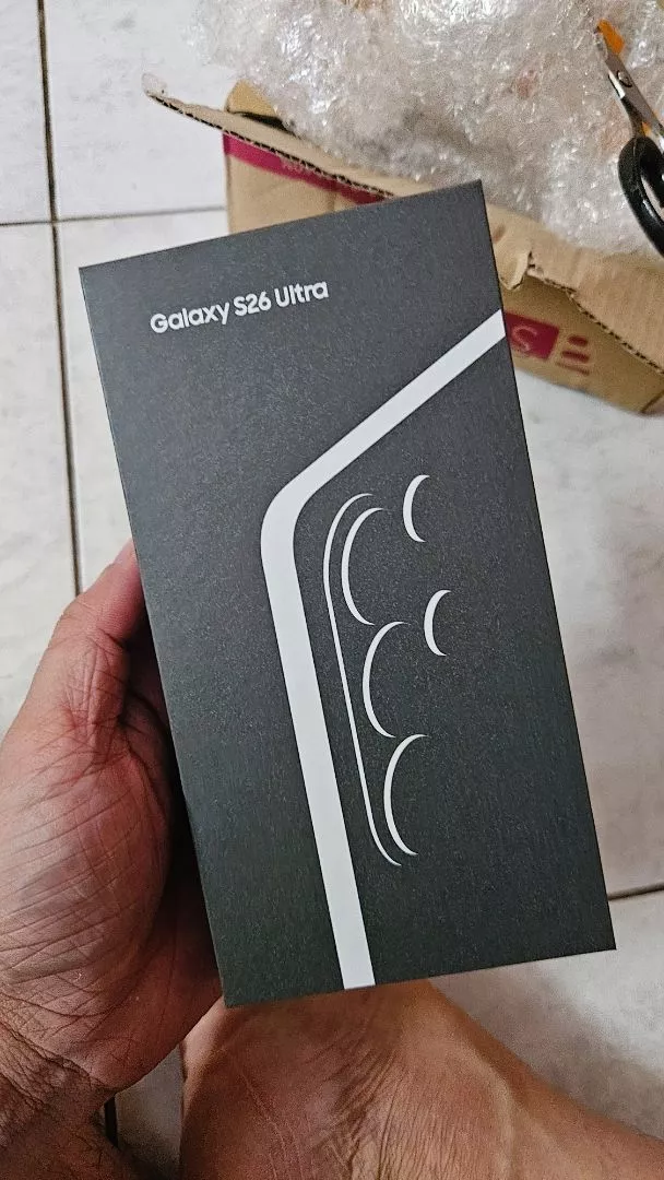 Điện thoại Samsung Galaxy S26 Ultra, 12GB/256GB, Privacy Display, Chip Snapdragon, Galaxy AI Phone, Camera 200MP