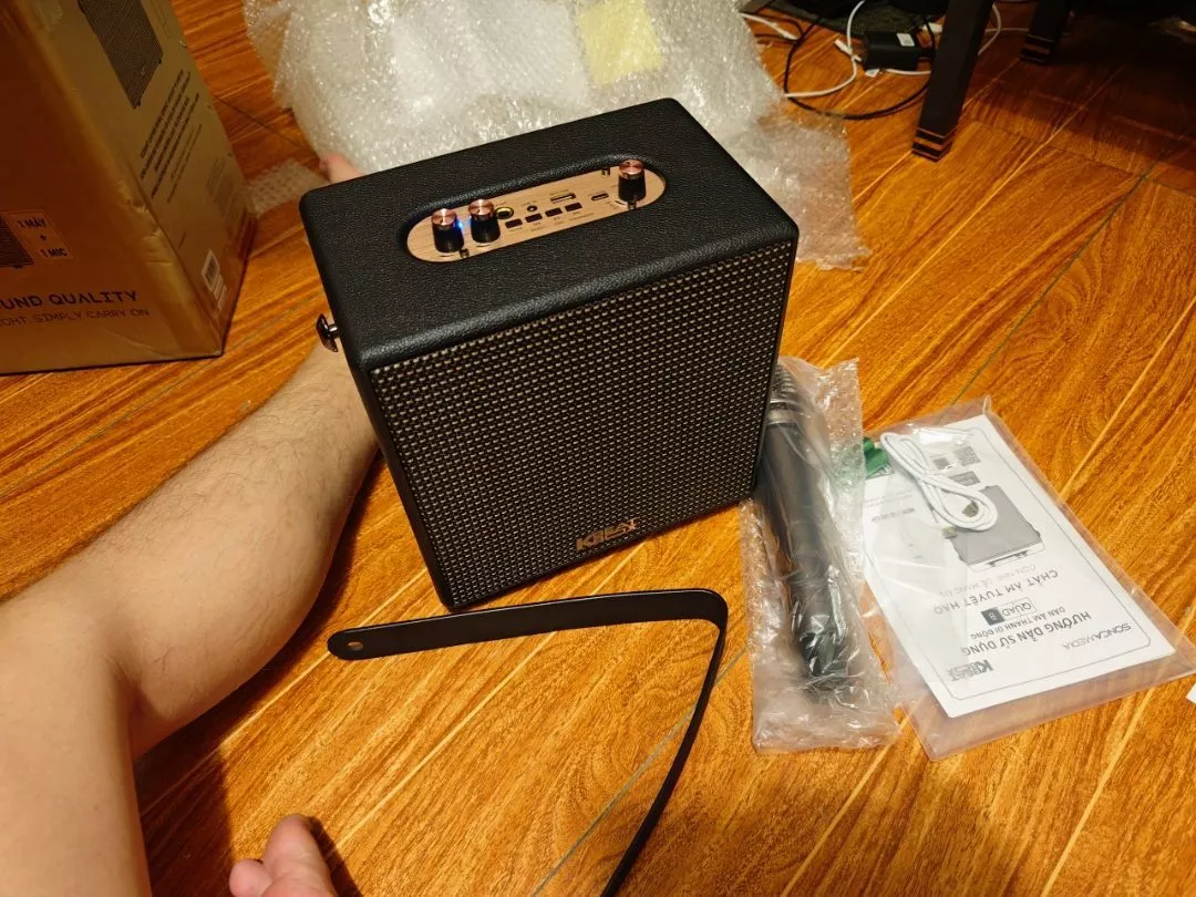 ACNOS QUAD 8 Loa chính hãng, giá bán vượt thời gian, bluetooth karaoke mini di động SONCAMEDIA, Kèm 1 micro