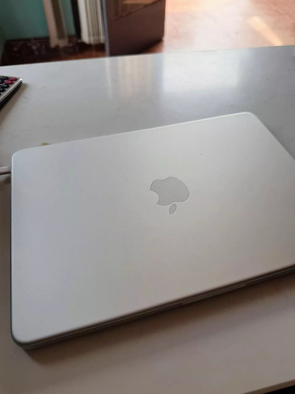 Máy Tính Xách Tay Apple MacBook Neo, 512GB