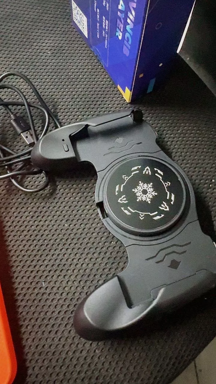 Tay cầm JK01 | Tay cầm chơi game tích hợp quạt tản nhiệt sò lạnh hỗ trợ auto tap / macro