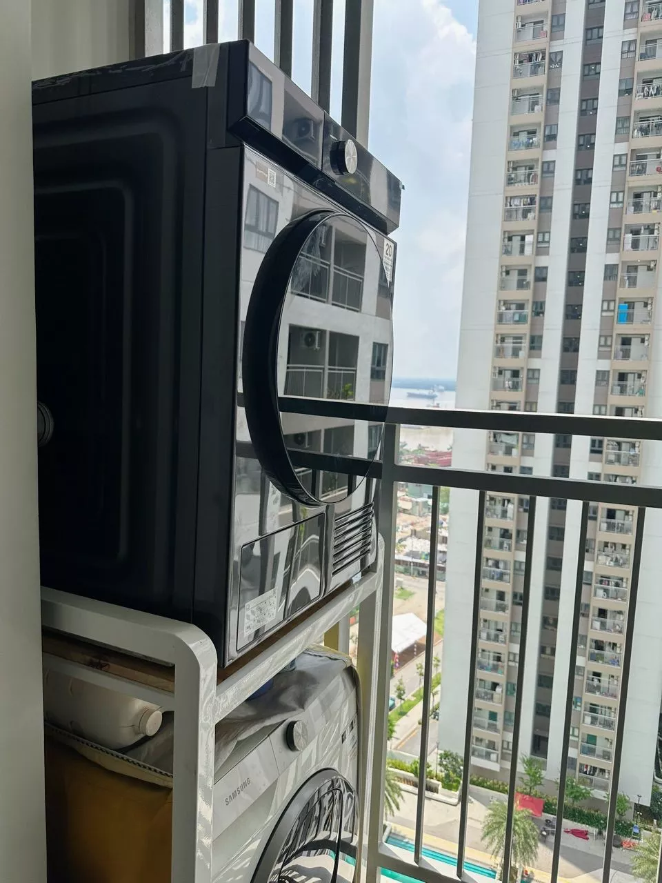 Máy Sấy Bơm Nhiệt Samsung Bespoke AI 10 kg DV10BB9440GBSV - Sấy cảm biến AI Dry, màu Đen