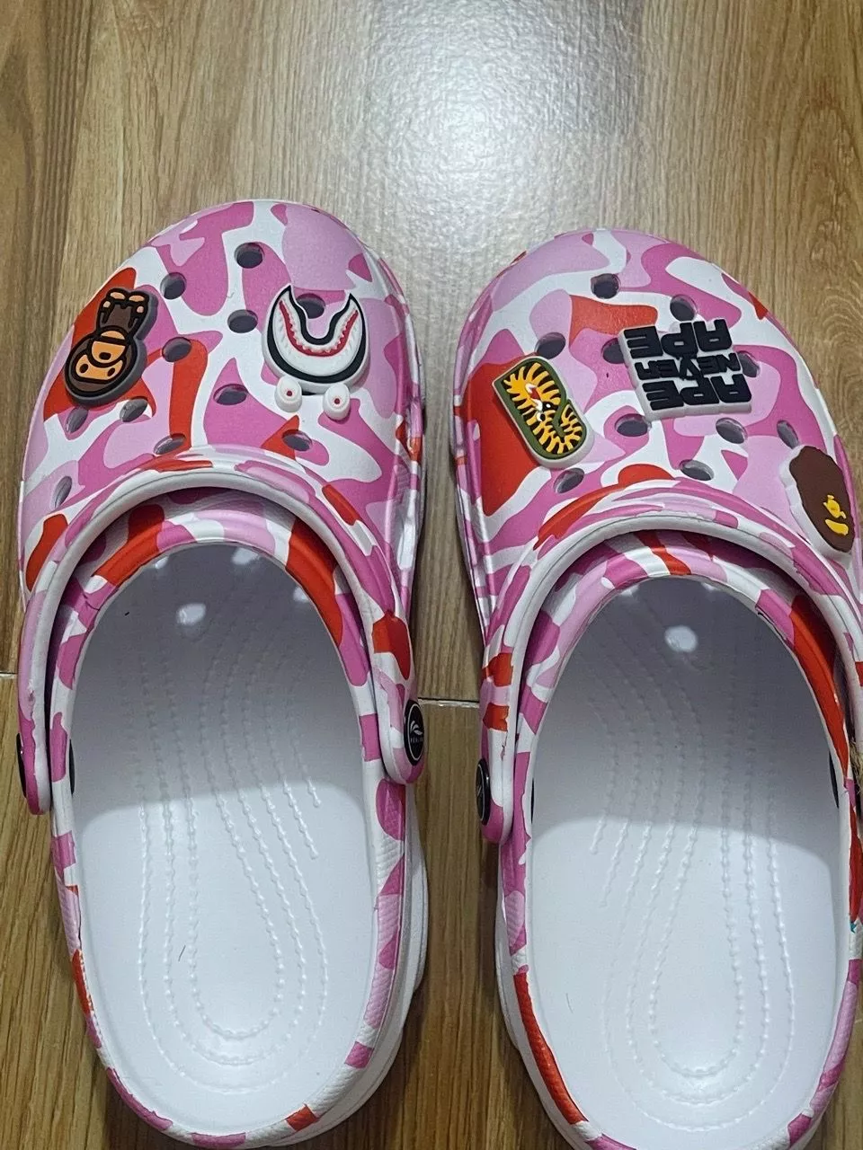 (Đặt tăng 1 size+Tặng Charm) Dép sục REDLEO nam nữ DRL-46 họa tiết Camo rằn ri 3D, dép nam nữ quai hậu đúc nguyên khối