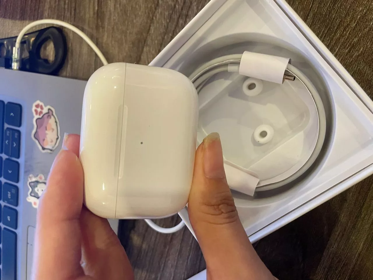 Tai Nghe Bluetooth PRO 2 Bản Cao Cấp Bass Căng Pin 8H Đàm Thoại Chống Ồn Định Vị Cảm Ứng TAIPULING