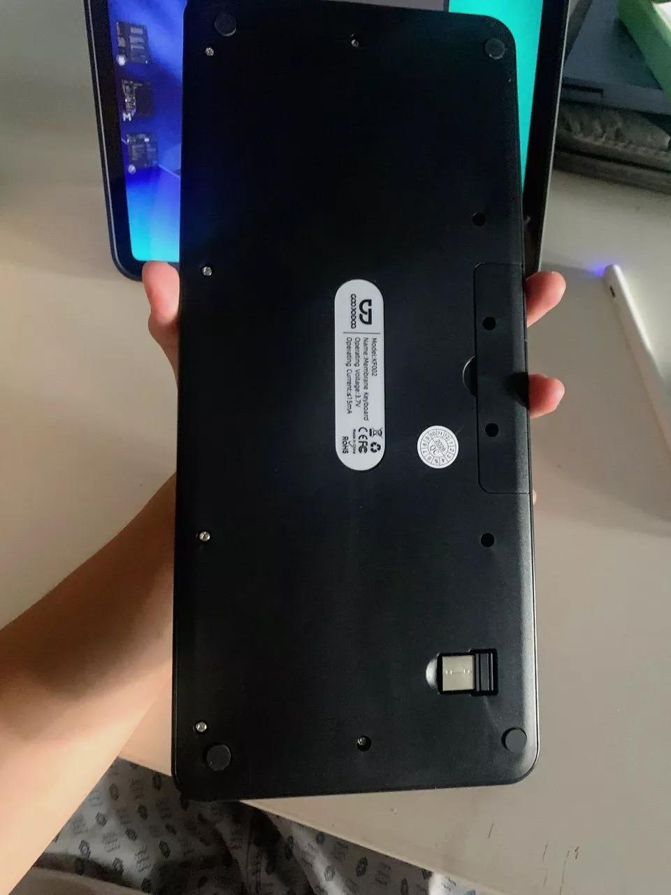 Bàn Phím Mini GOOJODOQ 78 Phím 2 Chế Độ Phím Màng Tròn Retro, Siêu Nhẹ 324g, Pin 300mAh Dùng 43 Giờ