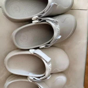 Dép Sục Unisex Shondo Clog Suke Nhựa Đúc Đế Cao 4cm Hack Dáng Màu Xám SUK2222