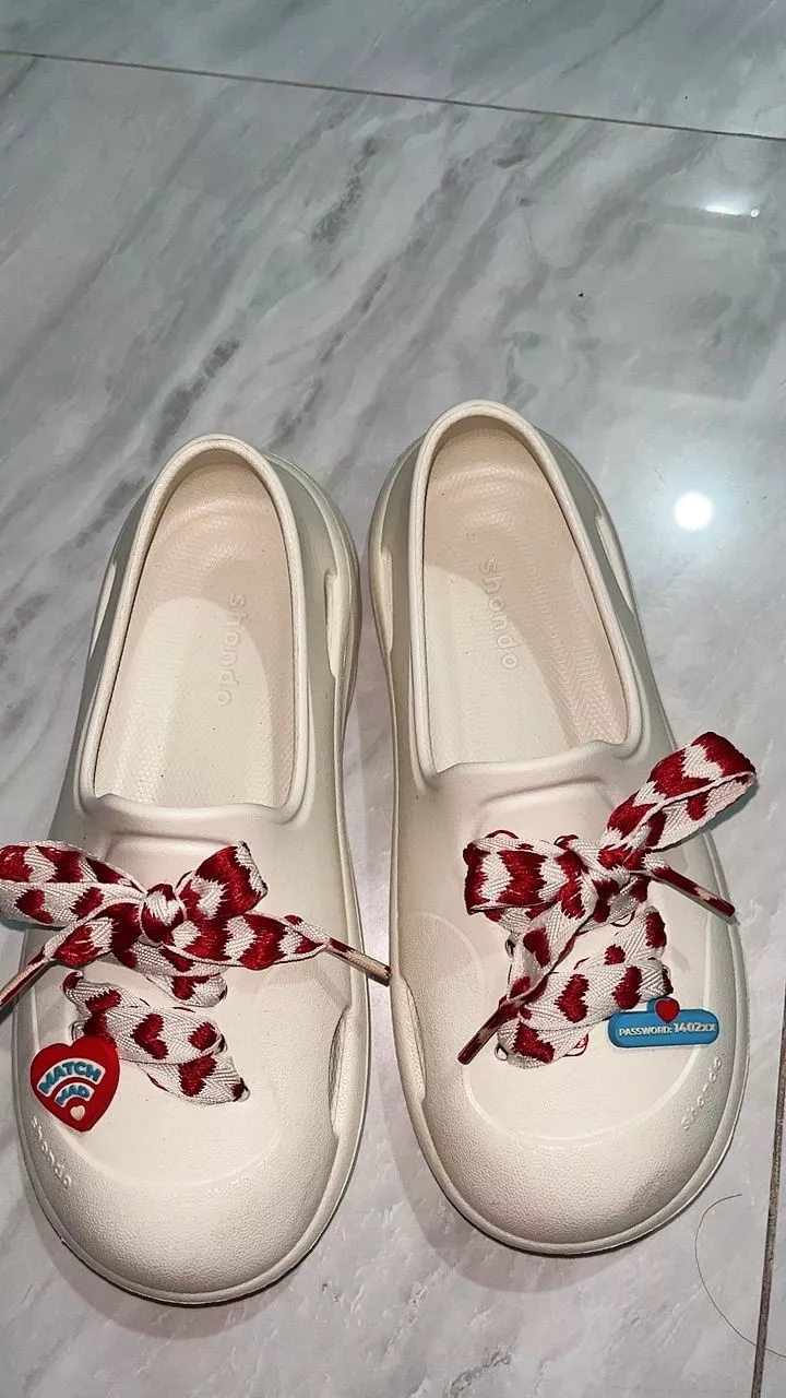 Giày Thể Thao Sneaker Unisex Shondo EZI Phiên Bản Valentine Công Nghệ Limax Êm Nhẹ Nhiều Màu