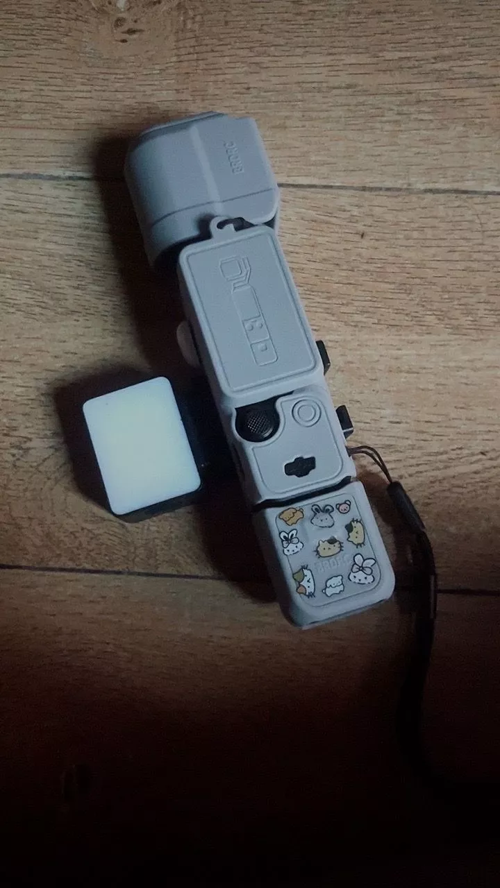 Ulanzi LM001 Pocket 3 - Đèn Mini Magnetic 5800K 500mAh Đèn LED Video cho DJI OSMO Pocket 3