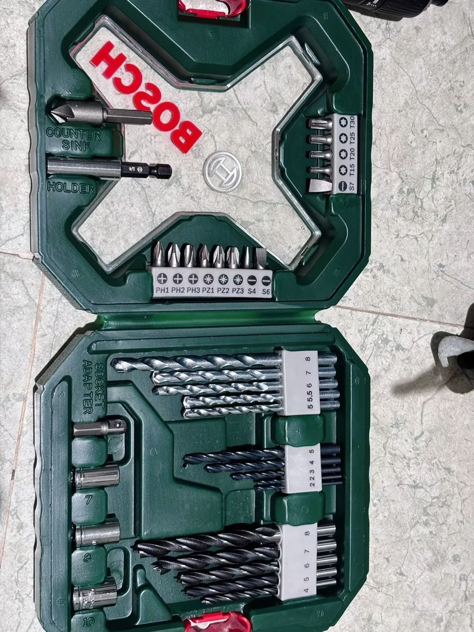 Máy vặn vít pin Bosch Go 3 (SOLO) + Tặng kèm 1 Bộ mũi khoan và vặn vít X-Line 34 món