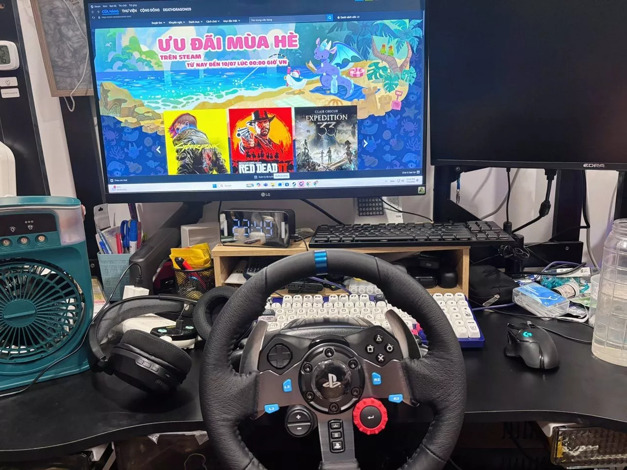 Vô lăng đua xe Logitech G29 Driving Force và bàn đạp thép không gỉ, tay lái bọc da, phù hợp PS5, PS4
