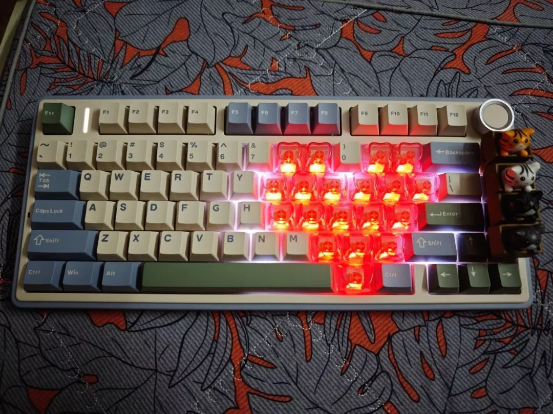 Set Keycap trái tim kiểu dáng trái tim chất liệu nhựa PBT trong suốt cực đẹp dành cho bàn phím cơ