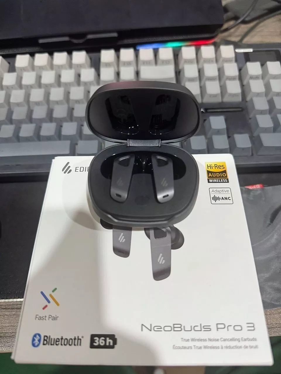 Tai Nghe Bluetooth Chống Ồn EDIFIER NEOBUDS PRO 3/NEOBUDS SERIES - Âm Thanh Hi-Res - Pin Đến 36H - 15 Tháng Bảo Hành