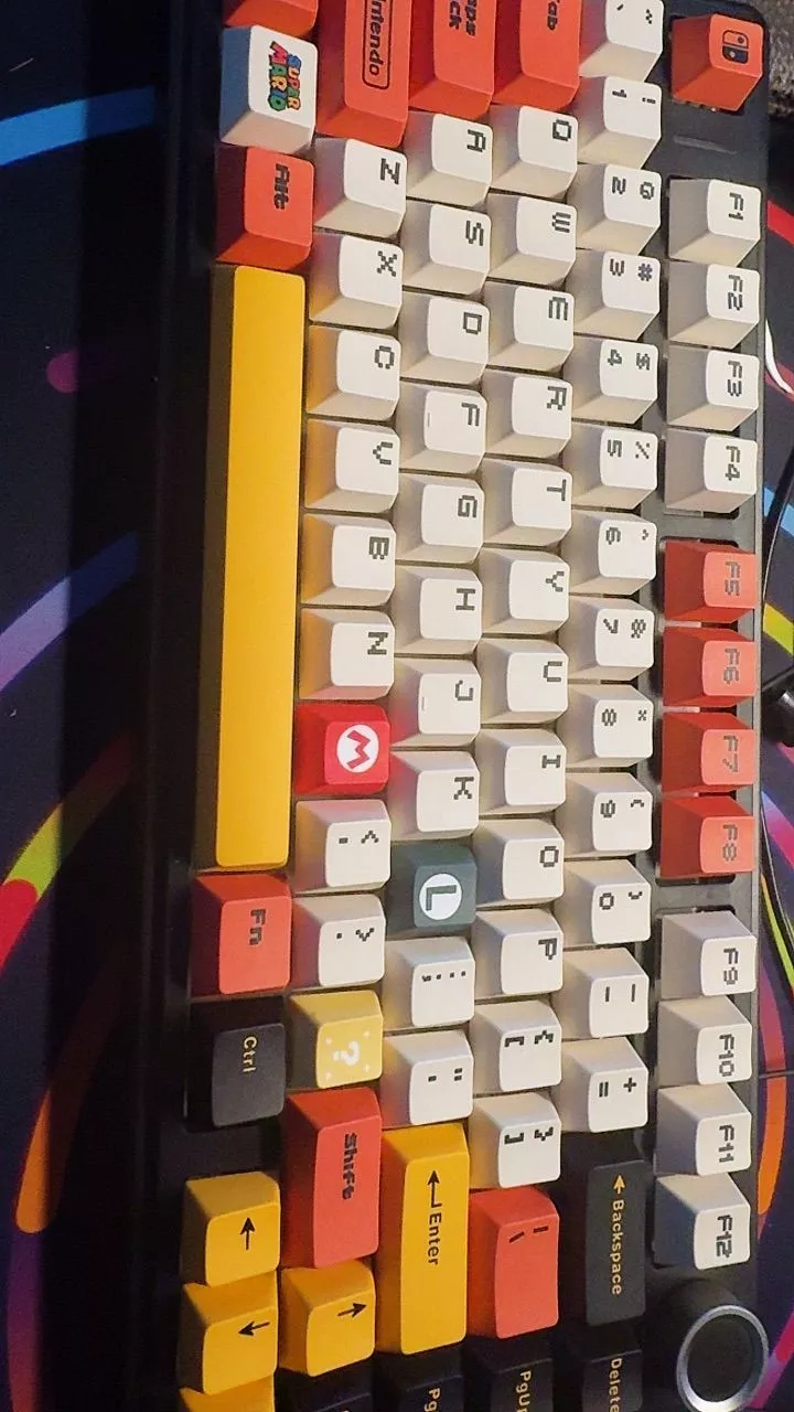 Keycap Mario Đỏ PBT – 126 Phím – Profile Cherry – Dành Cho Bàn Phím Cơ
