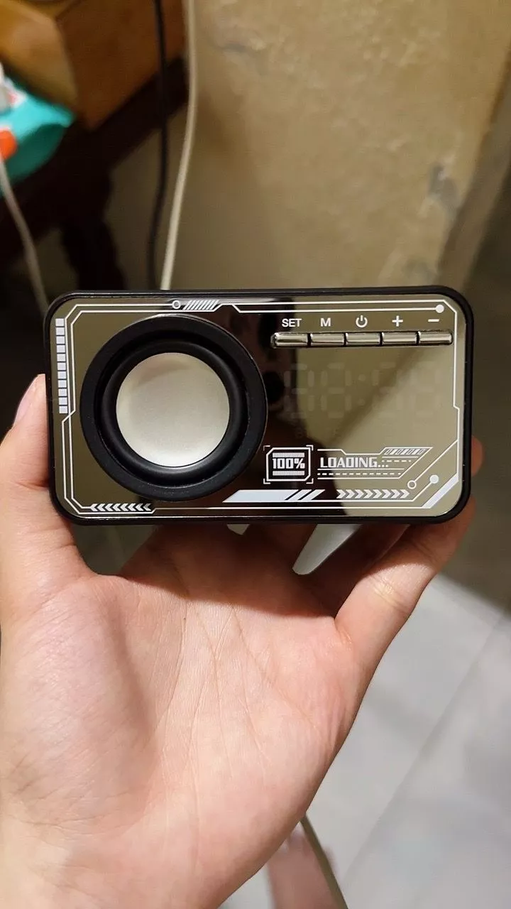 Đồng hồ báo thức GOOJODOQ Loa Bluetooth Màn hình rõ ràng & Báo động kép Phát lại âm thanh nổi linh hoạt