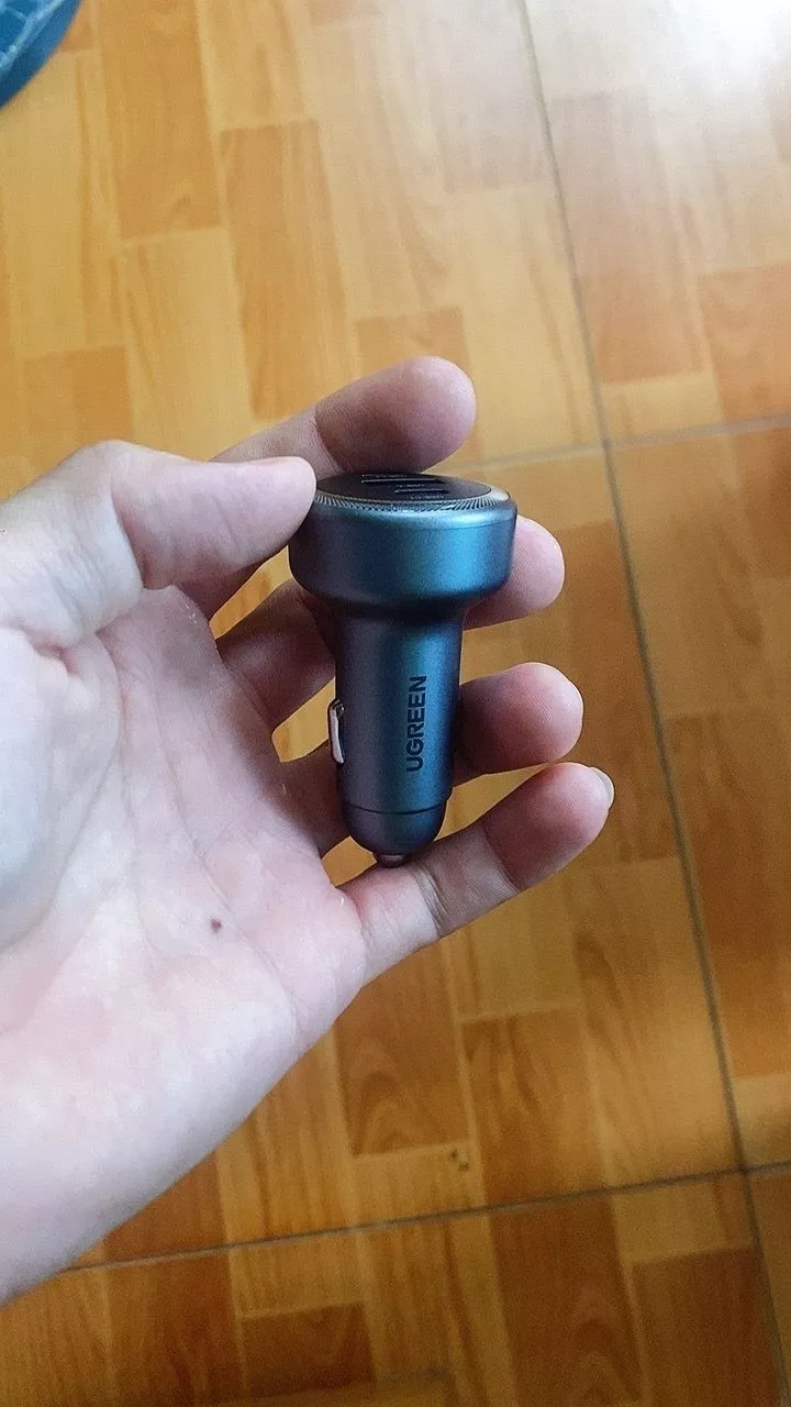 Sạc Xe Hơi UGREEN PD30W USB C Sạc Nhanh Cho iPhone 16 Pro Max 15 Sạc Nhanh Cho Điện Thoại Di Động USB C Xe Hơi