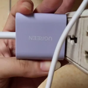 Bộ sạc USB C UGREEN 20W PD Khối sạc nhanh Bộ sạc tường USB-C Tương thích với iPhone 16 / 16 Plus / 15 Pro / 15 Pro Max / 14 / 13 / 12, Pixel, Galaxy S23 / S22 / S21 / S20 / Note 10,