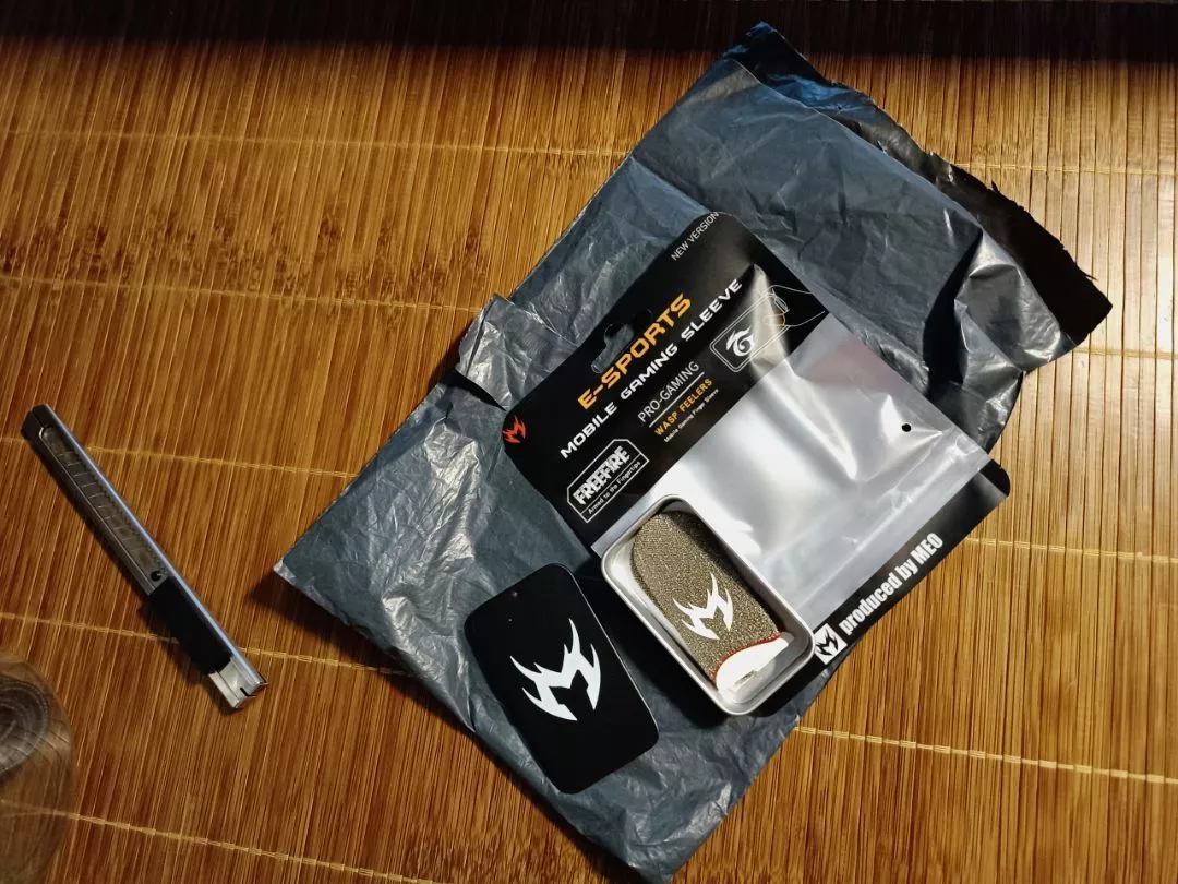 Bao tay chơi game điện thoại MEMO V3 gaming carbon sợi bạc chống mồ hôi găng tay ff pubg liên quân tốc chiên mobile
