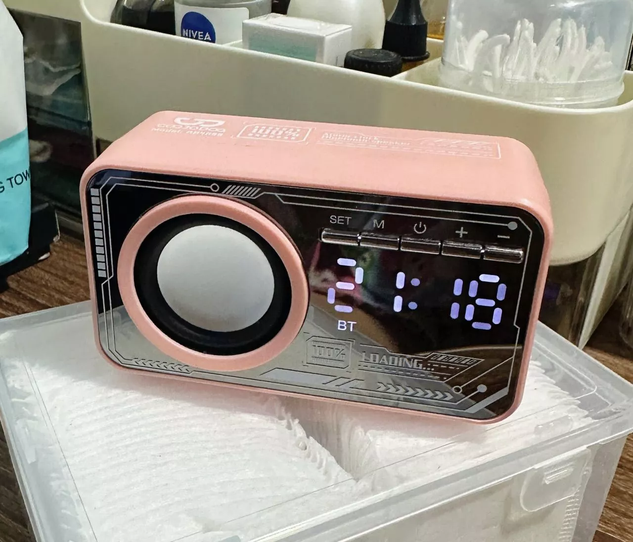 Đồng hồ báo thức GOOJODOQ Loa Bluetooth Màn hình rõ ràng & Báo động kép Phát lại âm thanh nổi linh hoạt