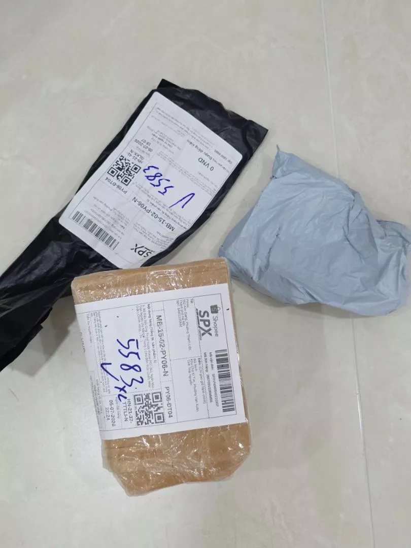 Máy Giặt Samsung Bespoke AI Cửa Trước 12 kg WW12CB944DGBSV - AI Wash tự phân bổ nước giặt theo độ bẩn, màu Đen