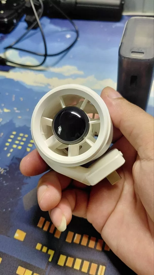 Quạt mini GOOJODOQ Type-C là sản phẩm cắm là chạy, cơ 15573 vòng/phút, lưu lượng gió mạnh mẽ 9,7 m/s