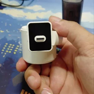 Quạt mini GOOJODOQ Type-C là sản phẩm cắm là chạy, cơ 15573 vòng/phút, lưu lượng gió mạnh mẽ 9,7 m/s
