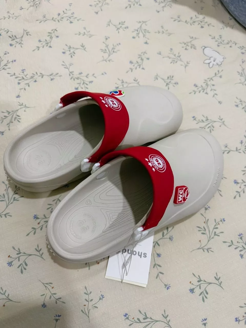 Dép Sục Shondo Suke Clog Bộ Siêu Tập Champion Nam Nữ Kháng Nước Màu Be