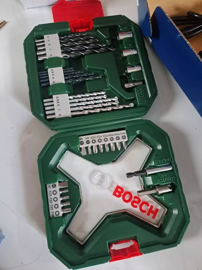 Máy khoan động lực GSB 600 + Tặng kèm 1 Bộ mũi khoan và vặn vít X-Line 34 món
