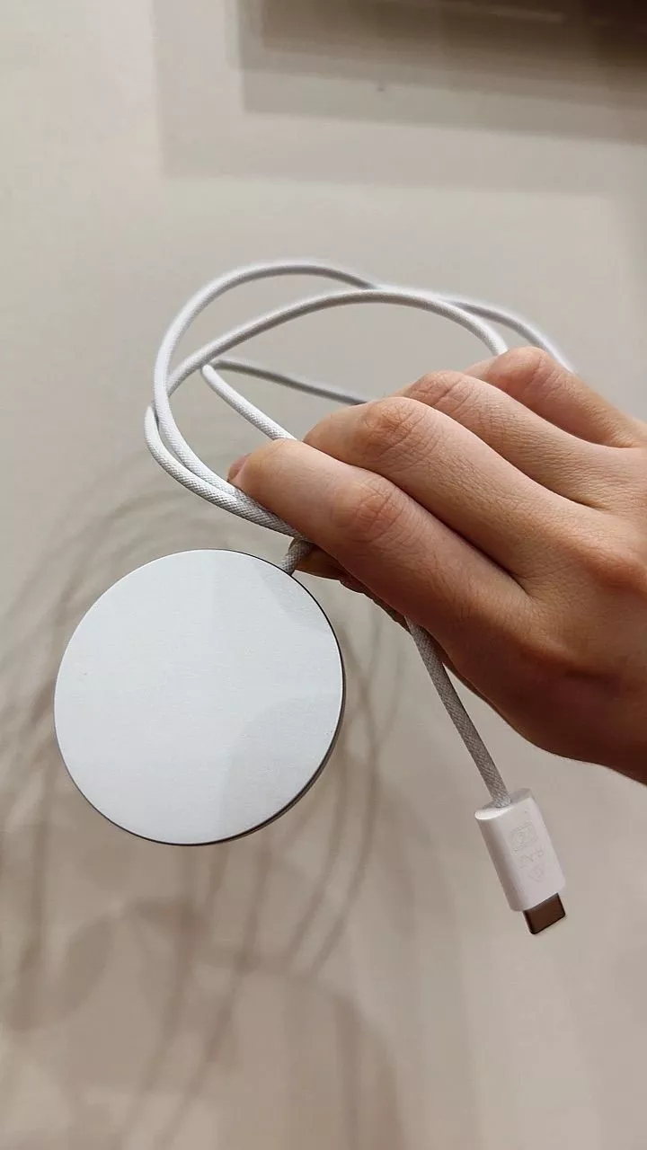 Phụ kiện MagSafe Charger 25W (1m) Chính hãng