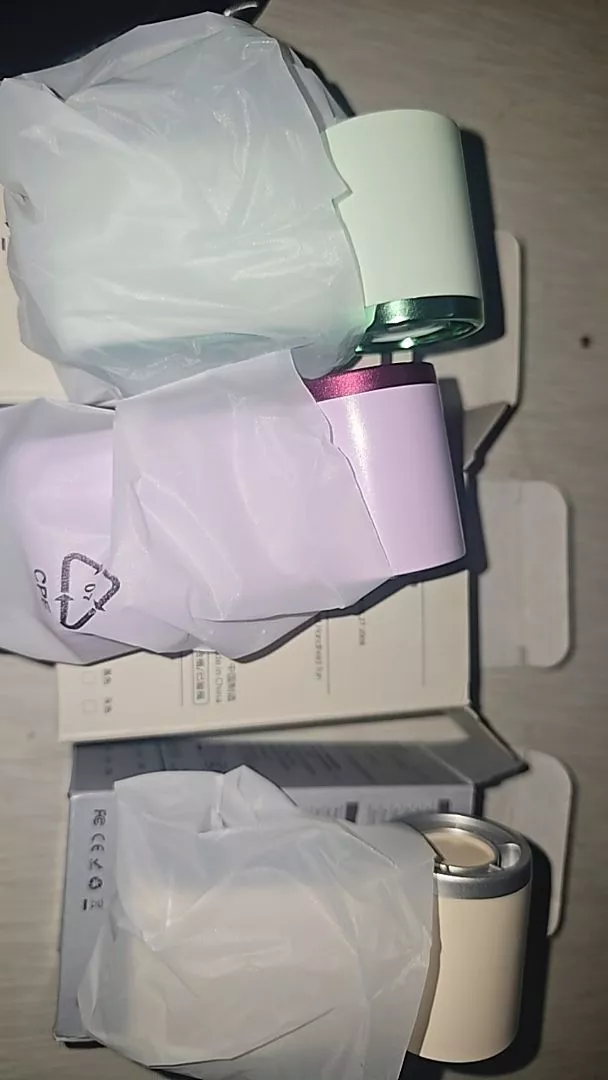 Quạt Mini Tích Điện 2026 – Pin Lâu, Gió Mạnh, Mát Lạnh Suốt Ngày, Siêu Nhỏ Gọn Tiện Mang Theo