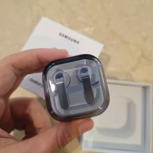 Tai nghe Samsung Galaxy Buds4, Chất âm Hi-Fi đa tầng, Chống ồn chủ động, Galaxy AI đa tác vụ