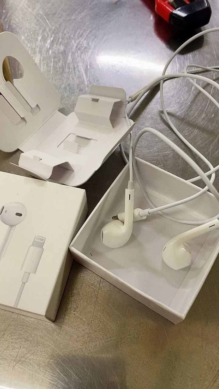 Tai Nghe Chân Dẹt Cắm Nghe Luôn Không Cần Kết Nối Bluetooth Cho 7 Đến 14 PRM-Có Đàm Thoại