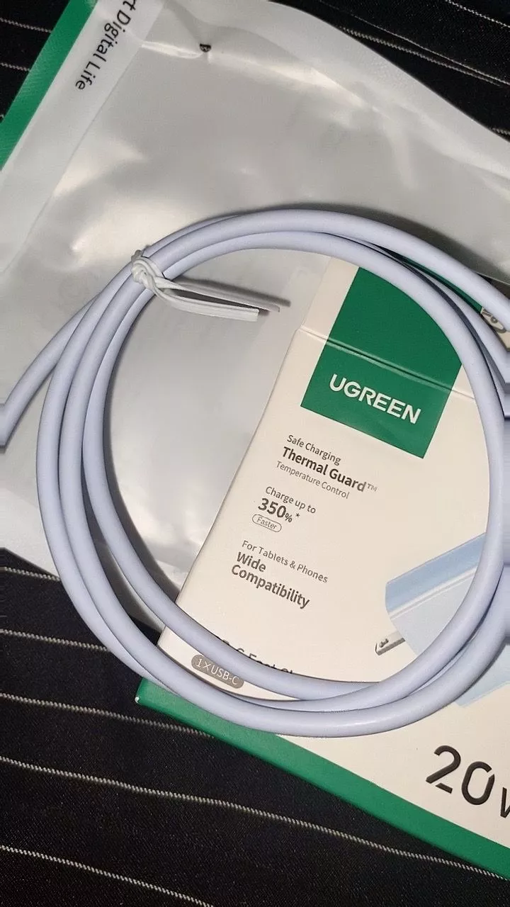 Ugreen 20W PD cho iPhone Sạc Type C cho iPhone 15 16 Pro max XR 11 12 14 13 Pro max Bộ sạc nhanh chính hãng Bộ sạc điện thoại di động cho Samsung S23 S22