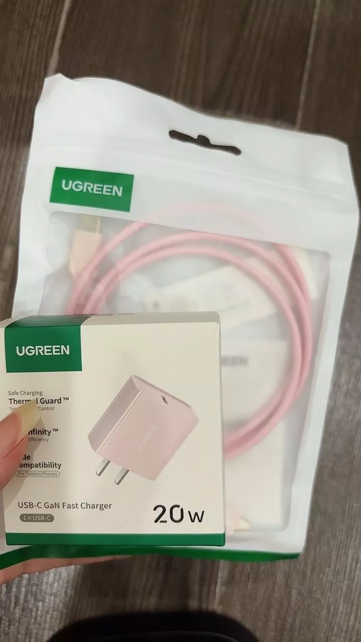 Ugreen 20W PD cho iPhone Sạc Type C cho iPhone 15 16 Pro max XR 11 12 14 13 Pro max Bộ sạc nhanh chính hãng Bộ sạc điện thoại di động cho Samsung S23 S22