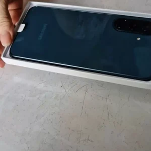 Điện Thoại Samsung Galaxy A37 128GB