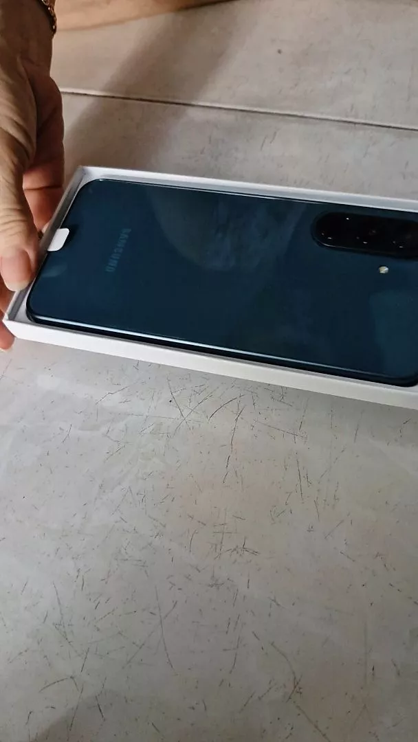 Điện Thoại Samsung Galaxy A37 128GB
