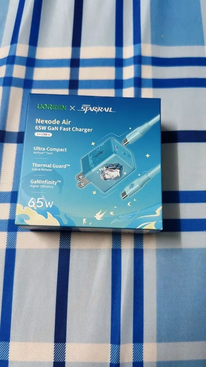 UGREEN Bộ sạc Phiên Bản Honkai: Star Rail USB-C 65W GaN USB-C Phích cắm có thể gập lại + Cáp USB-C 100W 1m, Sạc nhanh cho iPhone 17 16 Pro Max / MacBook / Samsung S26 Ultra iPad (Phích cắm US)