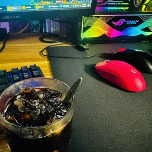 Bàn di, lót chuột gaming Logitech G740 - Đế cao su, ma sát tốt, chống trượt
