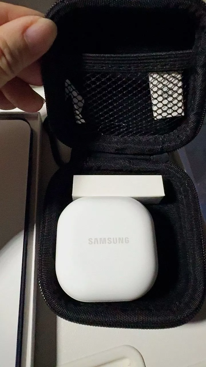Combo Độc Quyền: Điện Thoại Samsung Galaxy A57 128GB + Tai Nghe Samsung Galaxy Buds Core