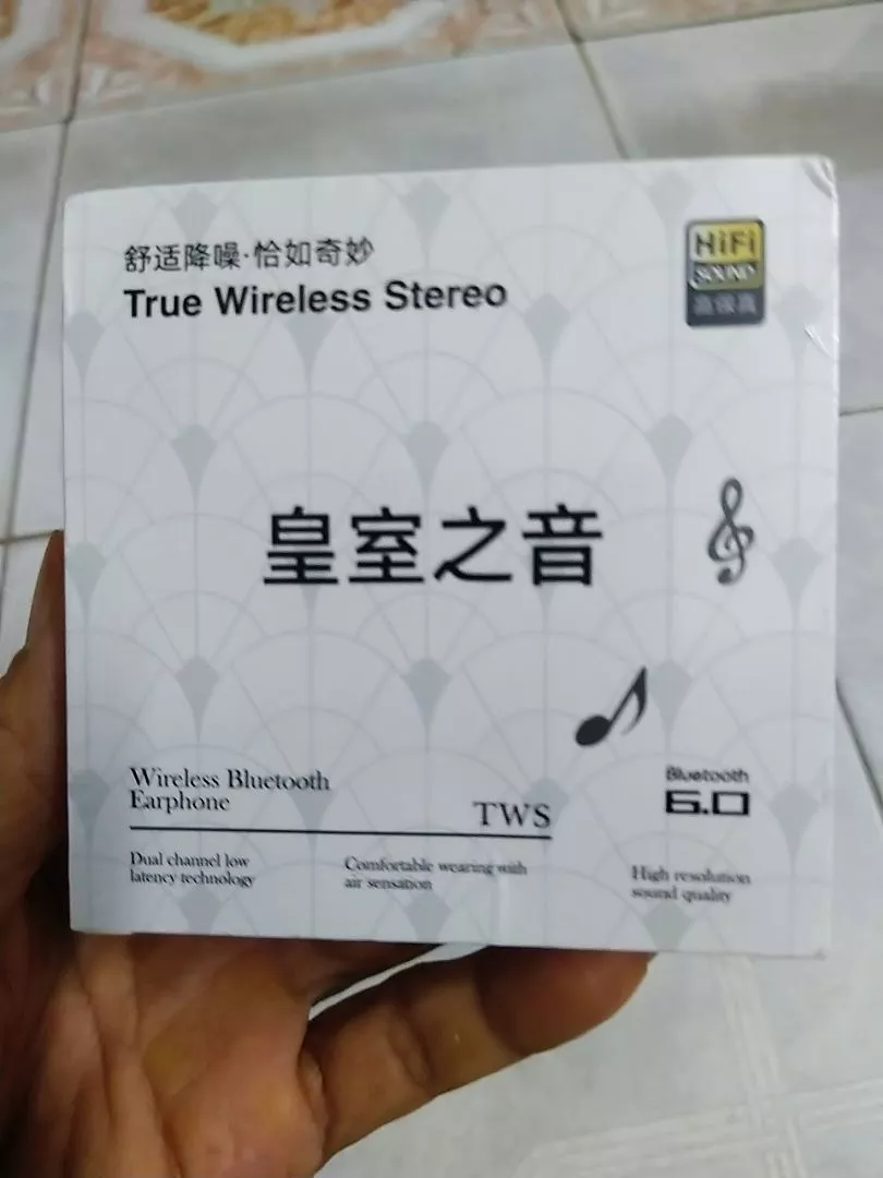Tai nghe Bluetooth không dây là tai nghe khử tiếng ồn và chất lượng âm thanh di động nhỏ gọn Thích hợp cho IPhone và Android
