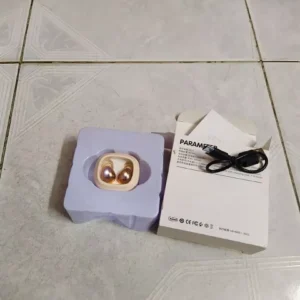 Tai nghe Bluetooth không dây là tai nghe khử tiếng ồn và chất lượng âm thanh di động nhỏ gọn Thích hợp cho IPhone và Android