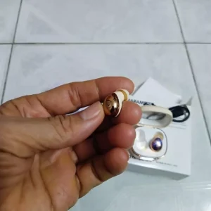 Tai nghe Bluetooth không dây là tai nghe khử tiếng ồn và chất lượng âm thanh di động nhỏ gọn Thích hợp cho IPhone và Android