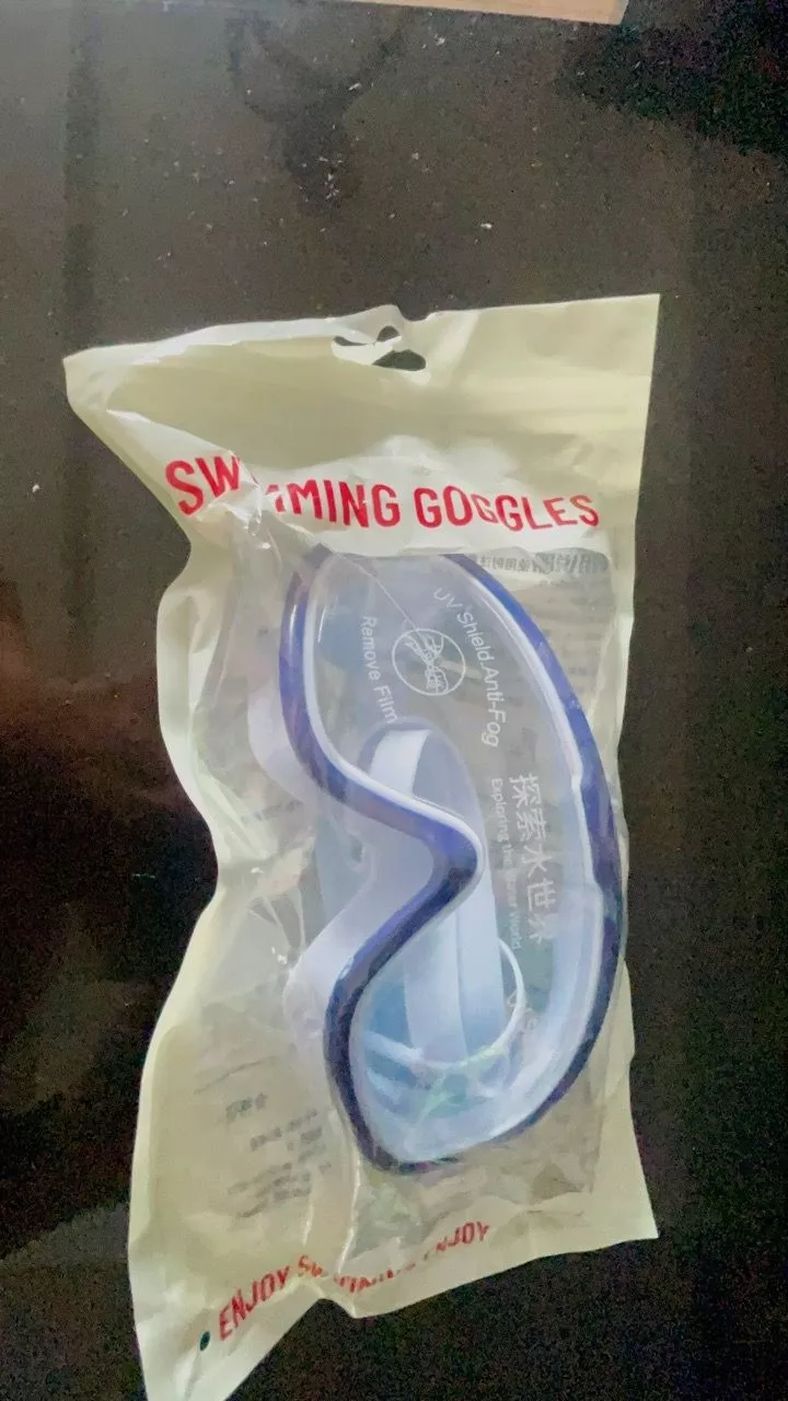 Kính Bơi Trẻ Em góc nhìn rộng có nút bịt tai Viền Silicon Mềm Mại Chống Nước Tuyệt Đối Không Đau Hằn