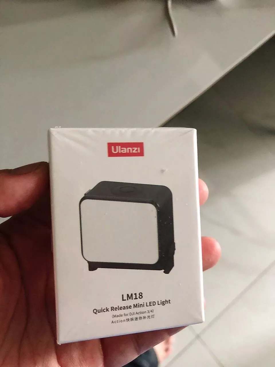 Ulanzi LM18 - Đèn LED Mini Tích Hợp Pin 500mAh Dành Cho DJI Osmo Action 3/4 & Pocket 3