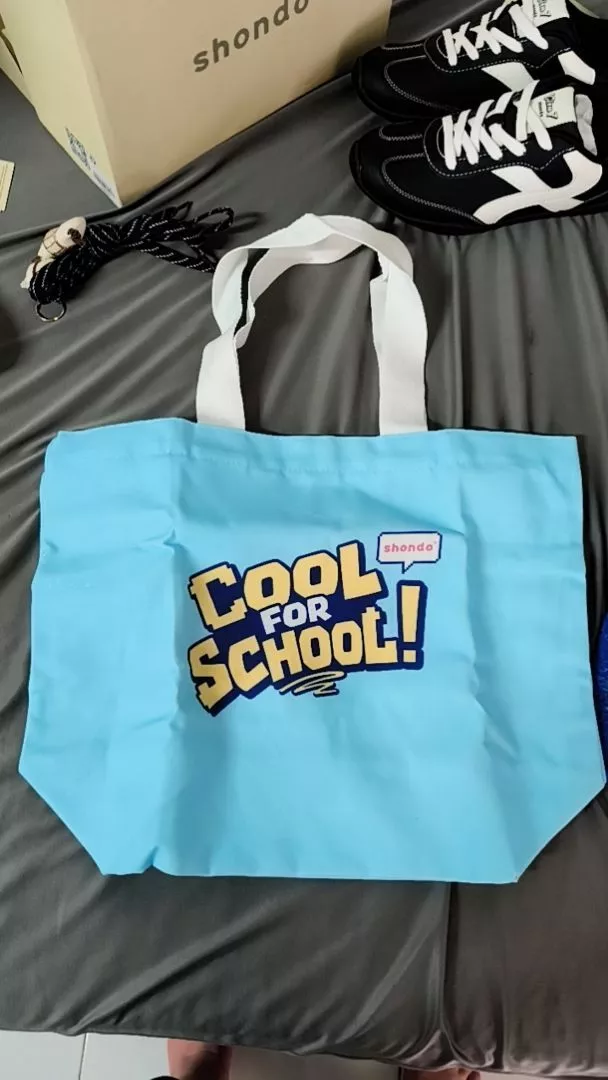 Túi Tote "Cool For School" Năng Động, Siêu Nhẹ Shondo Màu Xanh Lam QTTCFS