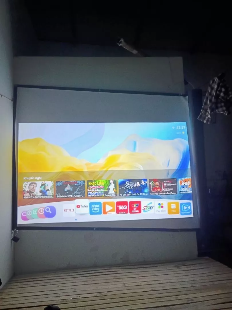 Máy chiếu Netflix Goojodoq Bluetooth 5.0 Full HD 1080P 4K Android 13 với Trợ lý giọng nói AI Máy chiếu quang học kín