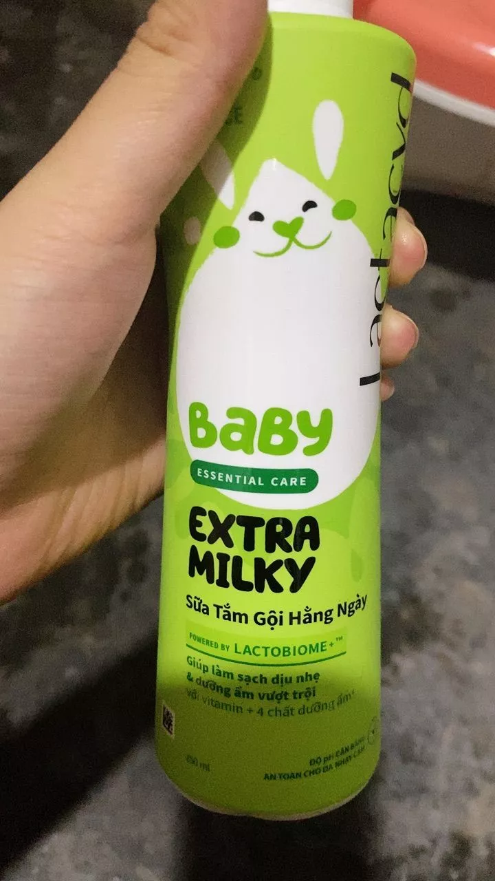 Sữa tắm gội Lactacyd Milky cho bé 250ml/500ml