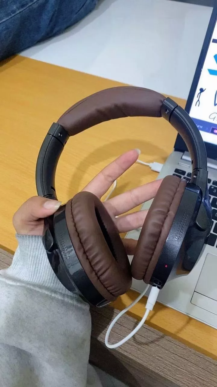 Tai nghe Bluetooth GOOJODOQ Chất lượng âm thanh tuyệt vời, giảm tiếng ồn thiết kế có thể gập lại và nhẹ tai nghe di động