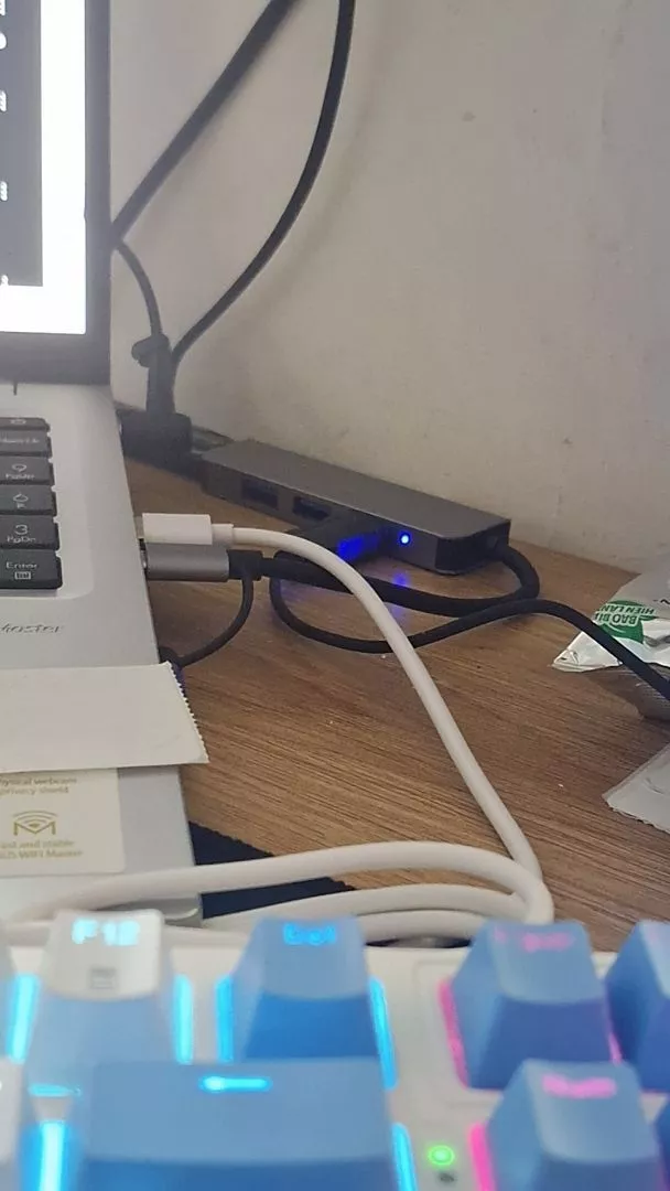 Hub , cáp chuyển đổi TypeC- 4in1- Hỗ trợ cổng USB 3.0- Đầu đọc thẻ nhớ- Tốc độ truyền tải cao