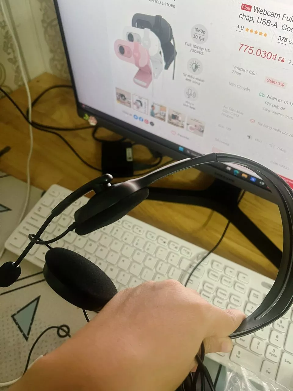 Tai nghe chụp tai Logitech H110 - 2 jack 3.5mm, Mic khử giảm tiếng ồn, âm thanh nổi