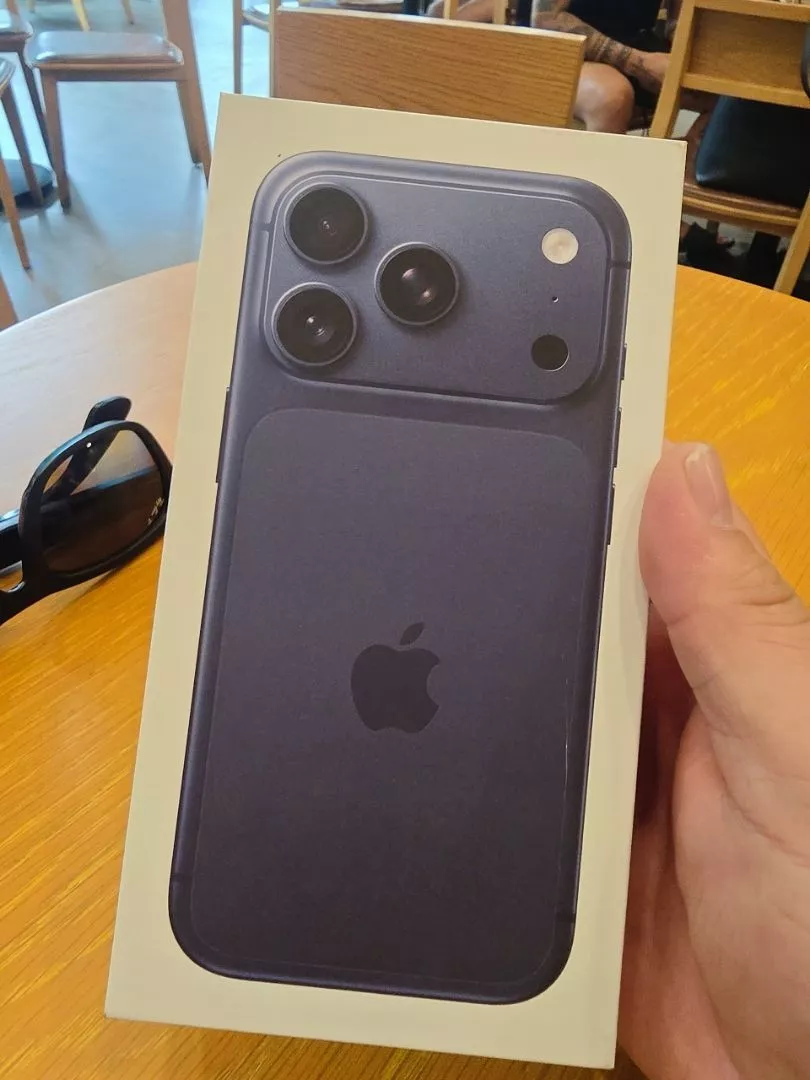 Điện thoại Apple iPhone 17 Pro 256GB